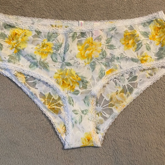 🐶 NWT PINK Floral Panty - Picture 3 of 7